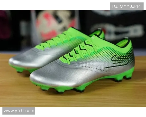 足球球星专属入场背包揭秘：时尚与功能兼备的运动装备新趋势